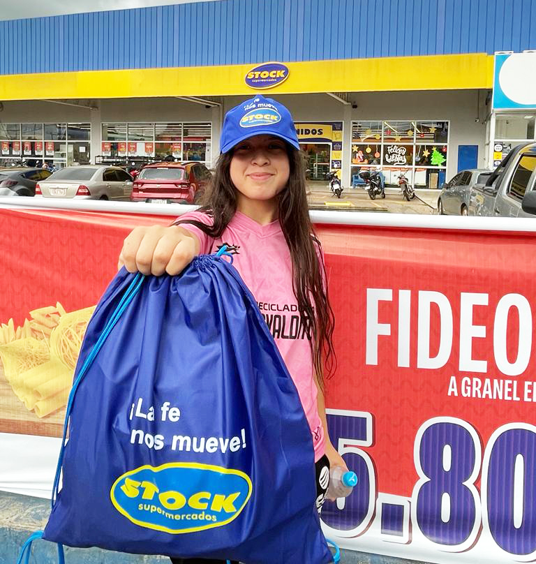 Supermercados Stock acompaña a peregrinos en su ruta anual a Caacupé
