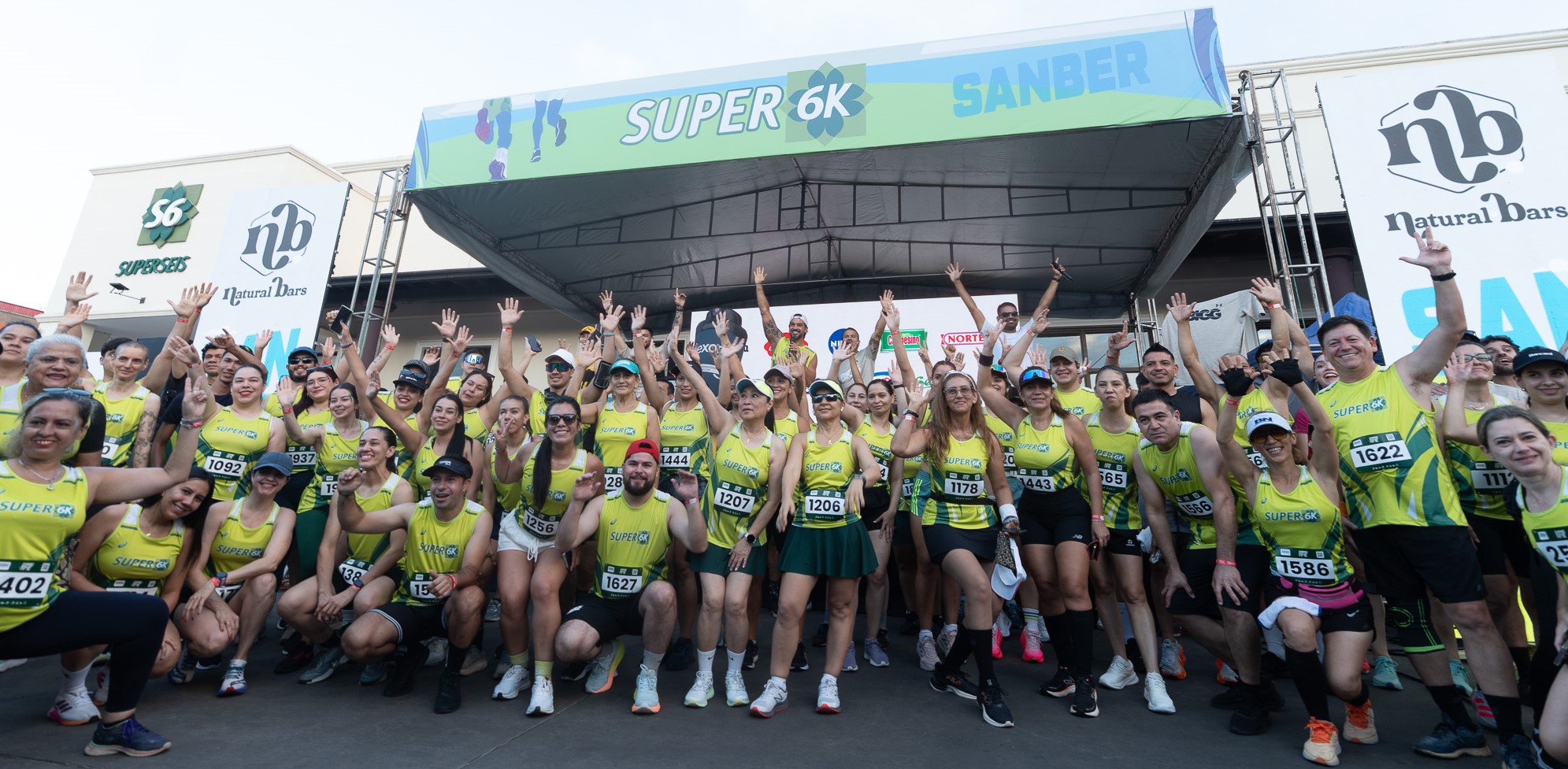 La quinta edición de la Corrida Súper 6K convocó a más de 1.200 corredores en San Bernardino